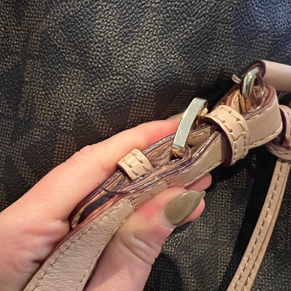 Michael Kors Bag - Picture 9 of 10